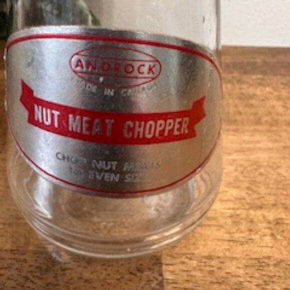 Vintage Androck Nut Meat Chopper – Red Metal Lid with Crank – Glass Jar Made in - Picture 2 of 6